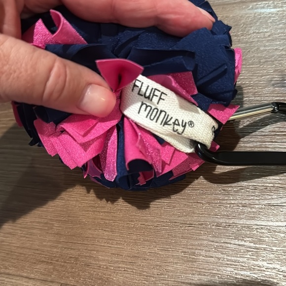 🐴 Large Fluff Monkey multi-purpose boot cleaner. Snap included Navy/Pink 🐴 - Picture 2 of 3